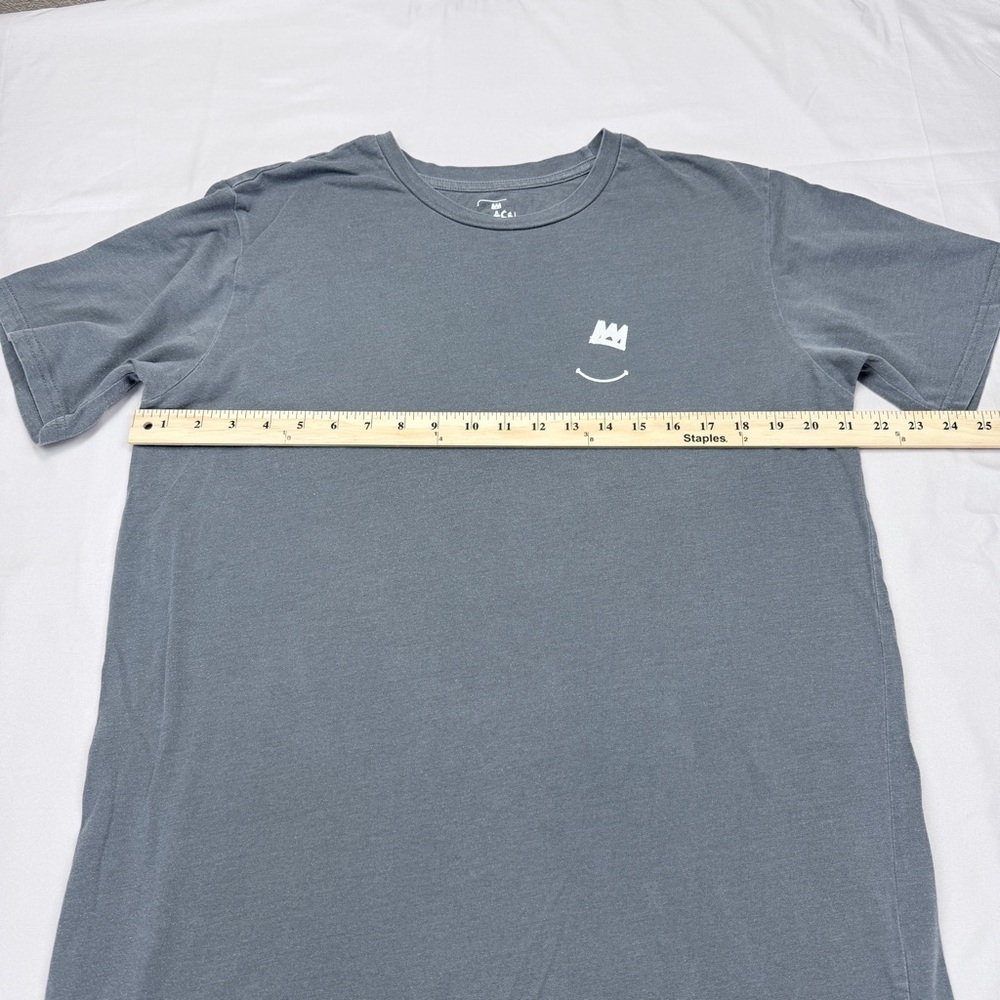 Black Men Smile Gray Short Sleeve Tee - Picture 4 of 7